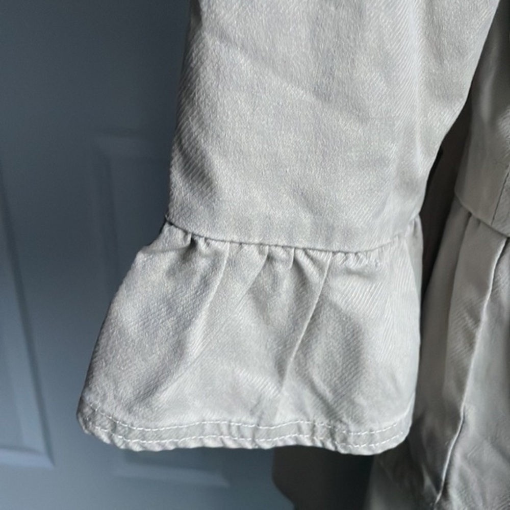 NWT S.L fashions coat kids large Cream colored ruffled coat - Picture 4 of 8